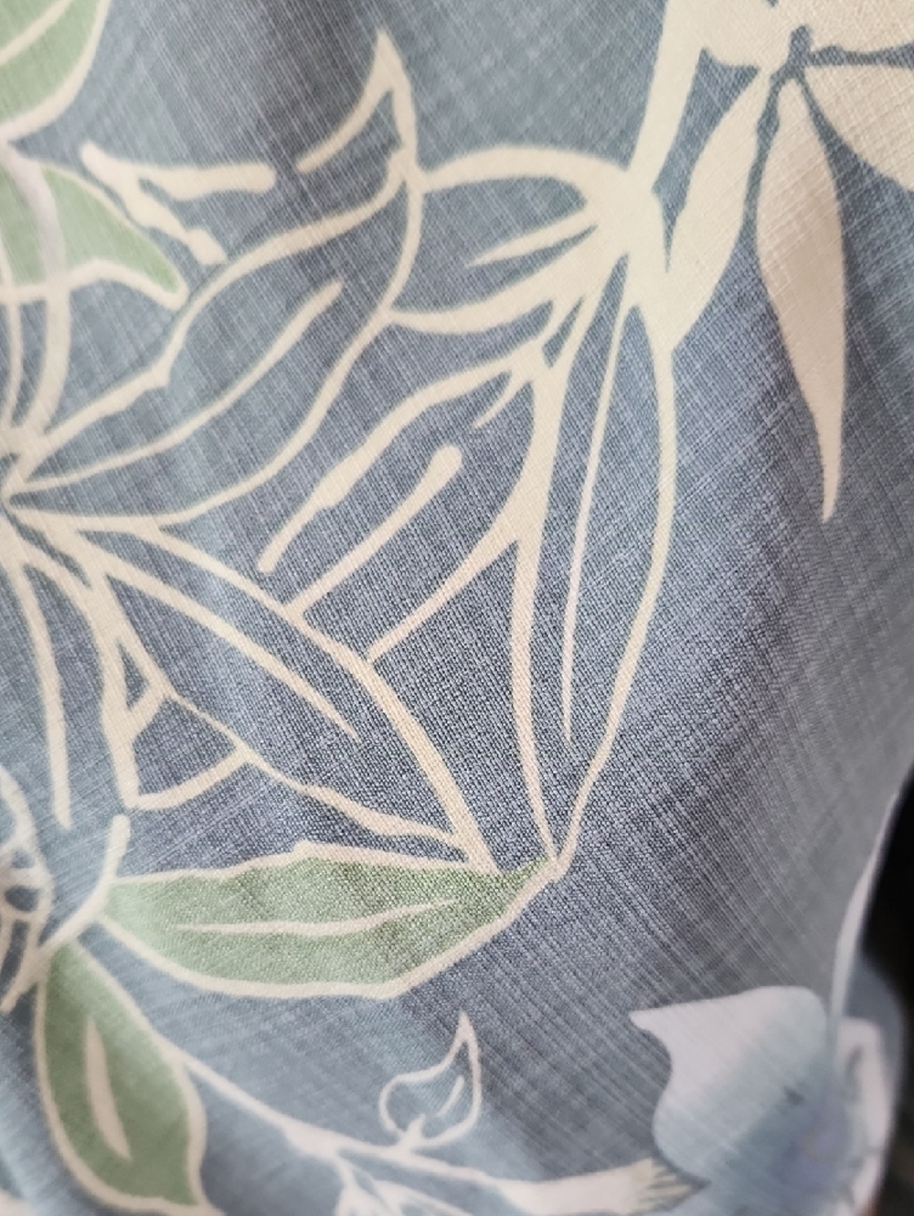 Tommy Bahama Green Floral Tie-Front Button Down Shirt, Med - Picture 2 of 9